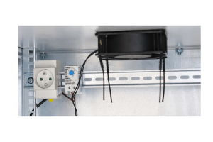 Zestaw do wentylacji szaf SZK z termostatem (2 wentylatory 230V)